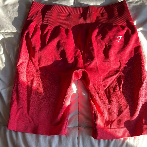 Gymshark Pants - Gymshark biker shirt